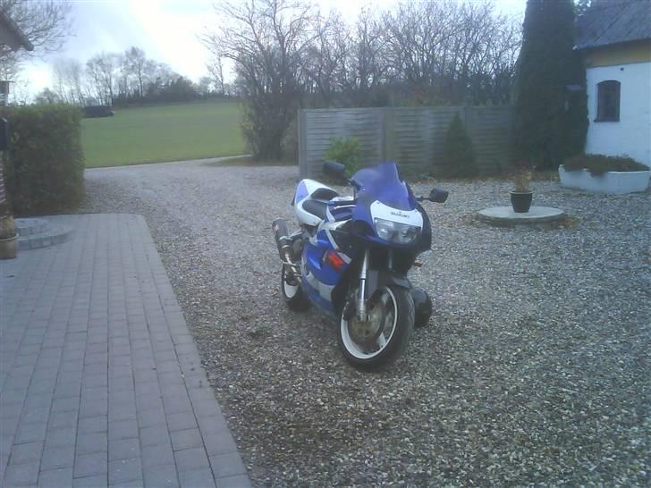 Suzuki Gsxr 750 (SOLGT) billede 10