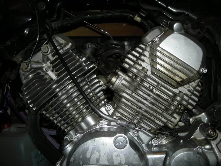 Yamaha VIRAGO XV500 ( Solgt ) - Glæder mig til at få liv i den  billede 6