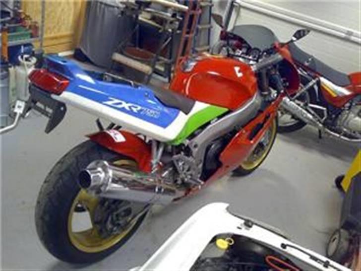 Kawasaki ZXR 750 Solgt - grim grim billede 15