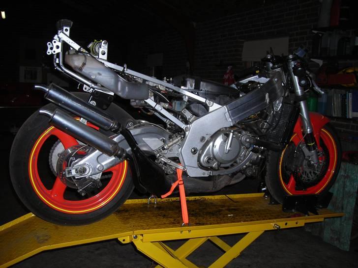 Suzuki rgv 250 vj22m billede 7