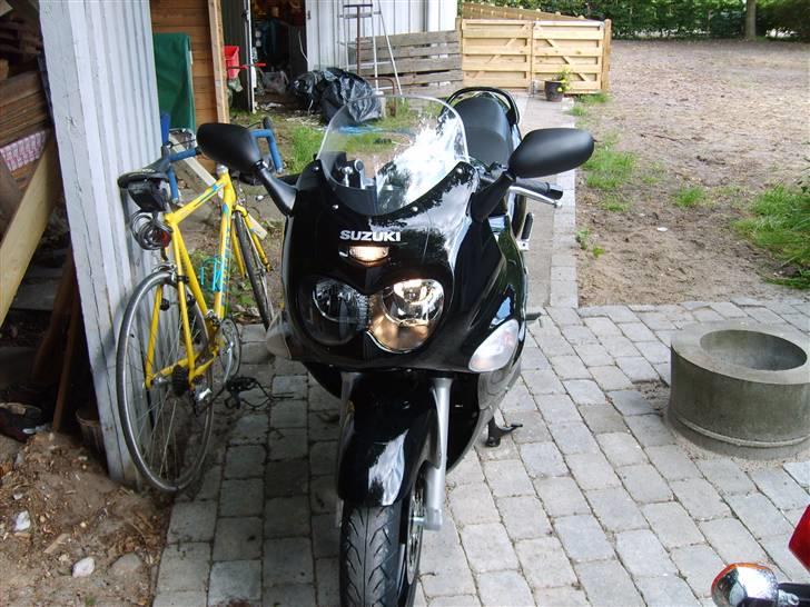 Suzuki GSX 750F billede 4