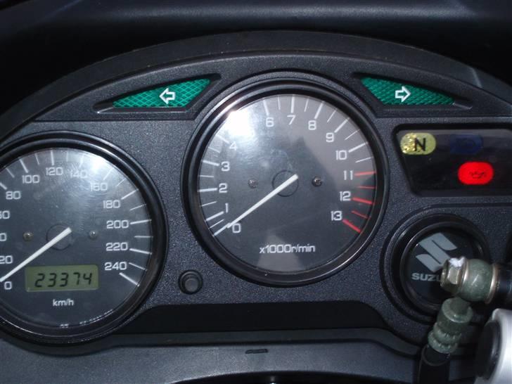 Suzuki gsx 600 f (SOLGT) billede 4