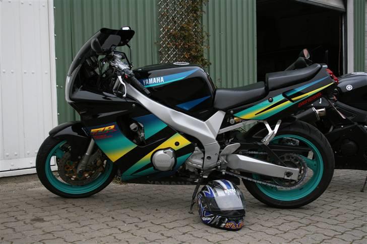 Yamaha FZR 600R [SOLGT] billede 1