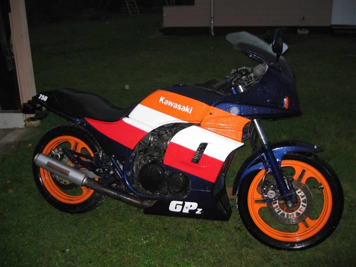 Kawasaki 750 GPz Unitrack billede 1