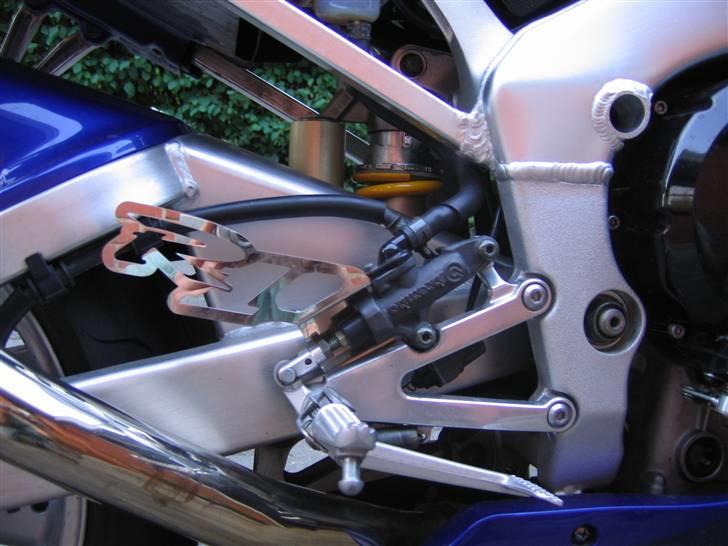 Yamaha YZF R1 billede 9