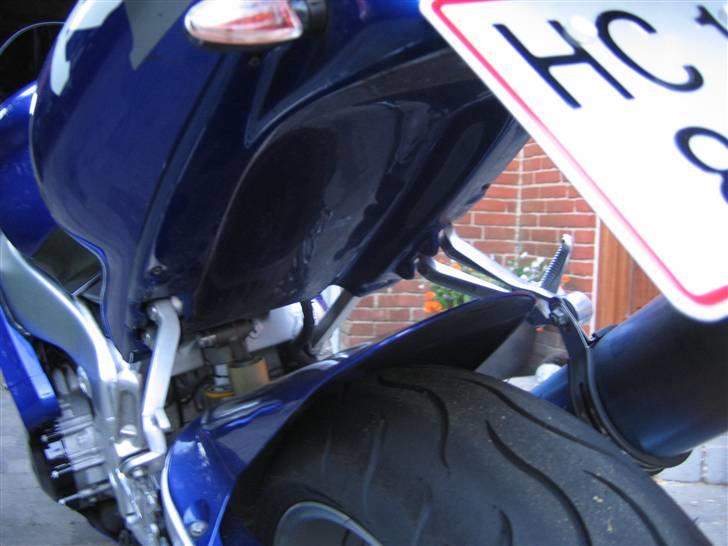 Yamaha YZF R1 billede 15