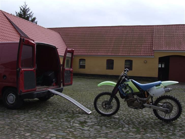 Husqvarna TC 610 - Dyret ud fra sit bur (Min Fiat Scudo) billede 4