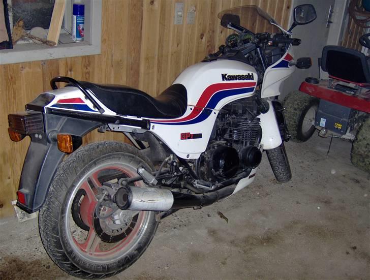 Kawasaki GPz 750 solgt billede 2