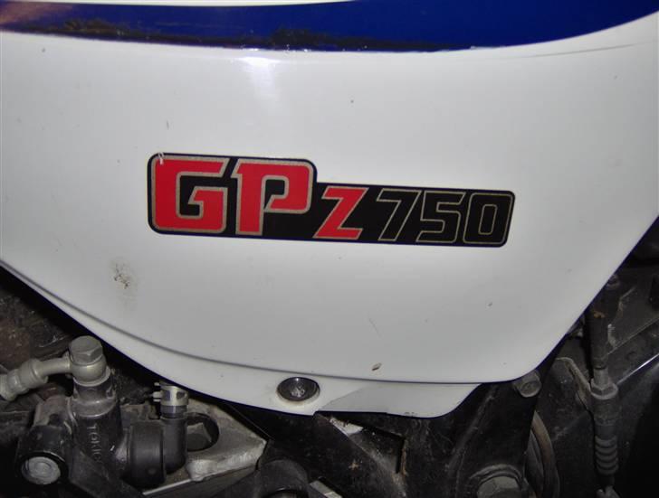 Kawasaki GPz 750 solgt billede 6