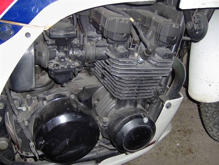 Kawasaki GPz 750 solgt billede 7