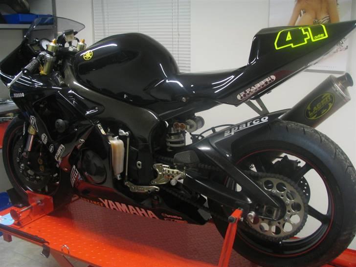 Yamaha YZF R6 Baneracer (solgt)  - Pannonia Ring 2008 billede 8