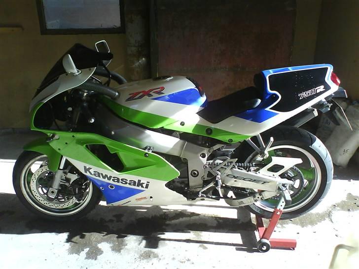 Kawasaki ZXR 750/948RR billede 13