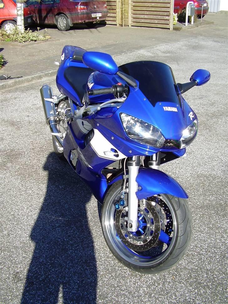 Yamaha R6 billede 4