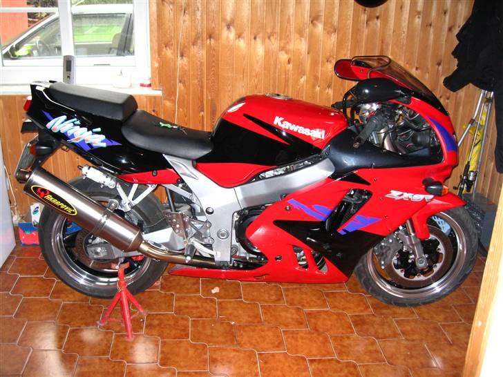 Kawasaki ZX9R billede 13