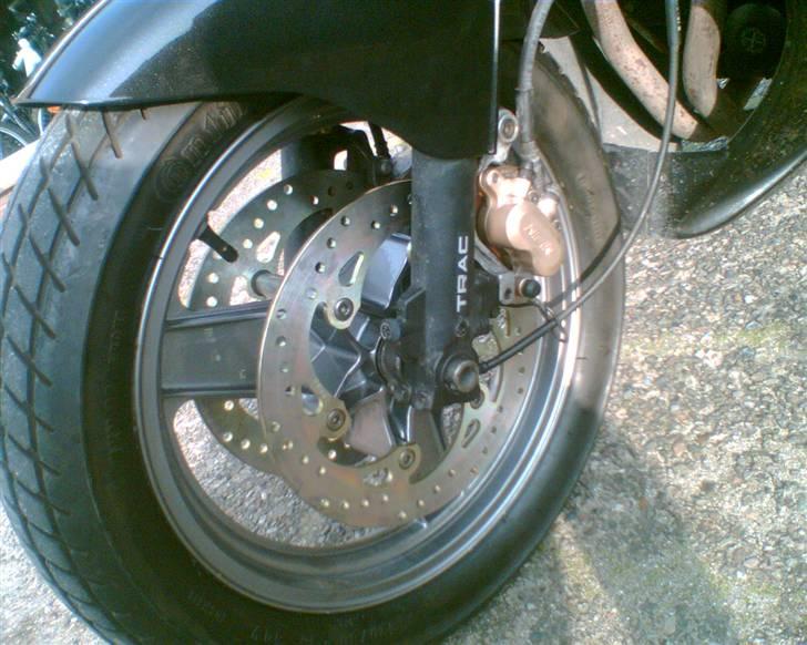 Honda VFR 750 F - Federe forhjul fås ikke:-) billede 2