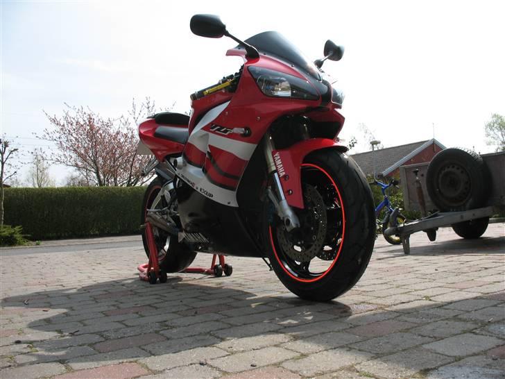 Yamaha R1 solgt billede 3