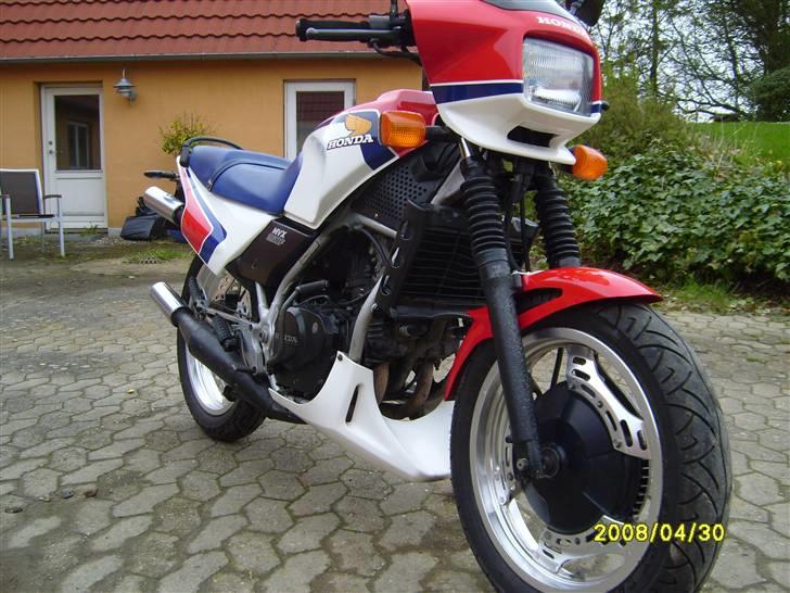 Honda MVX 250 F - (Solgt) billede 1