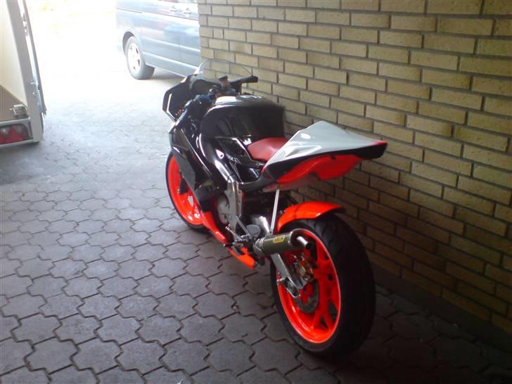 Aprilia RS 125R "SOLGT" billede 4