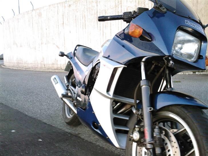 Kawasaki Gpz 900 R - en frygtelig kold efterårs tur til struer havn billede 1