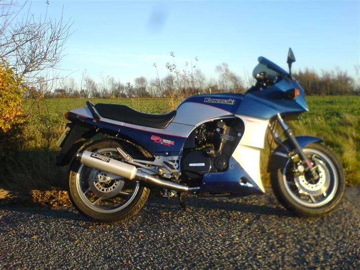 Kawasaki Gpz 900 R billede 10