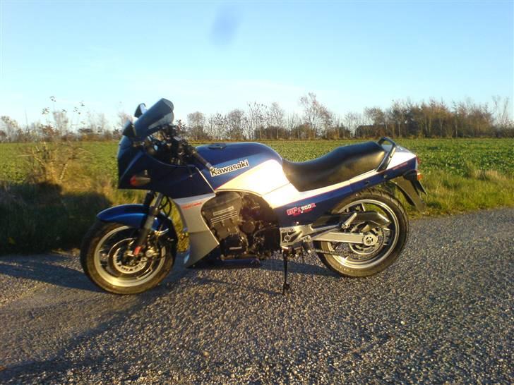 Kawasaki Gpz 900 R billede 12