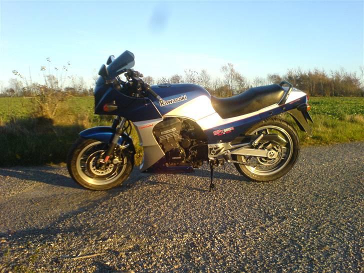 Kawasaki Gpz 900 R billede 13