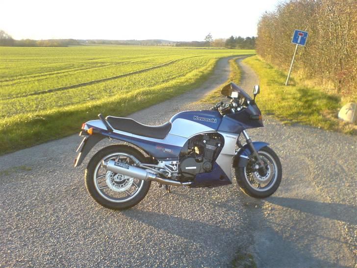 Kawasaki Gpz 900 R billede 14