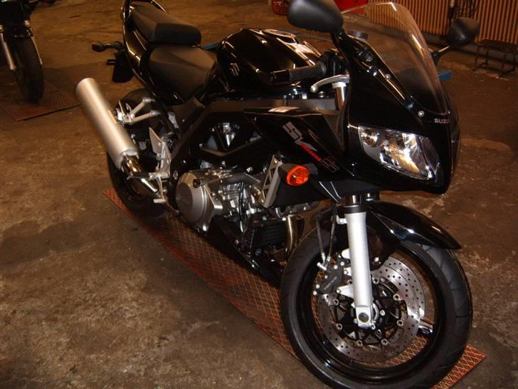 Suzuki sv 1000 s - splinter ny kværn 0 km på klokken billede 1