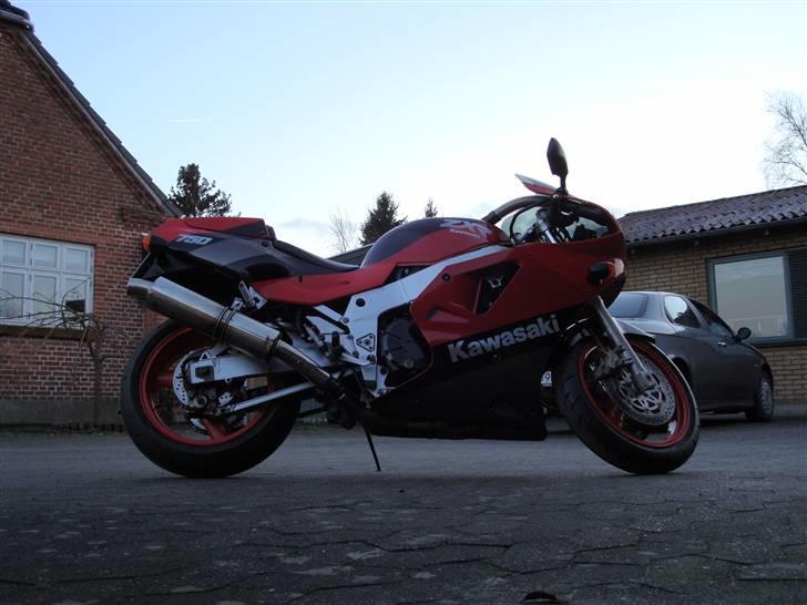 Kawasaki ZXR 750 H2 billede 12