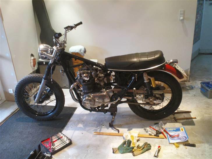 Yamaha xs 650 - Godt igang. Begynder at ligne noget billede 7