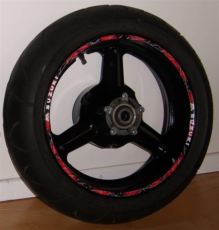 Suzuki GSXR 600 *solgt* - Ny renoveret forhjul, istedet for de gamle grå!!! billede 12