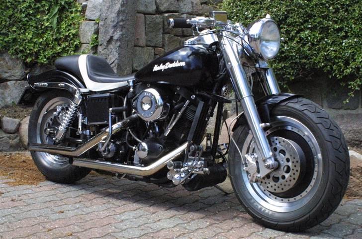 Harley Davidson FX Big Bore - Så blev styret sænket 2" og fremrykker +3" montr....:o)) billede 1