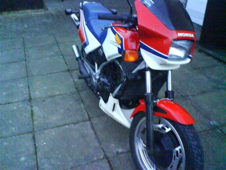 Honda MVX 250 F *skrottet* billede 5
