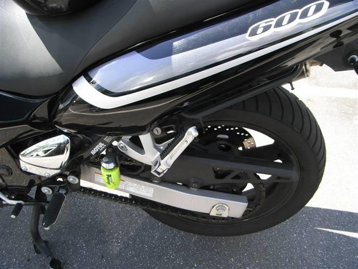 Suzuki GSX-F 600 billede 4