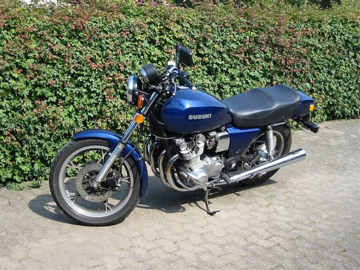 Suzuki GS  850 G - nylakeret og klar til en ny sæson billede 1