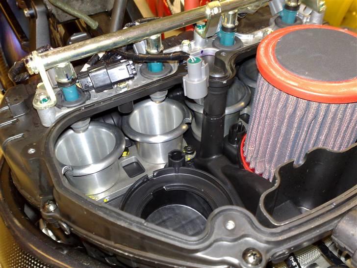 Honda cbr 1000rr - alu tragte billede 4