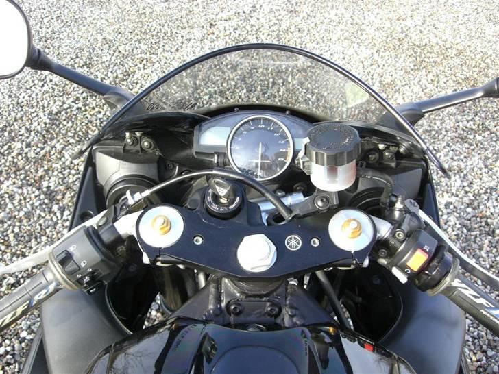 Yamaha R1 RN12 billede 9