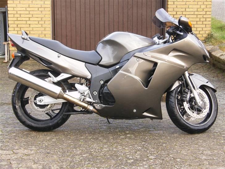 Honda XX 1100 SUPER BLACKBIRD billede 1