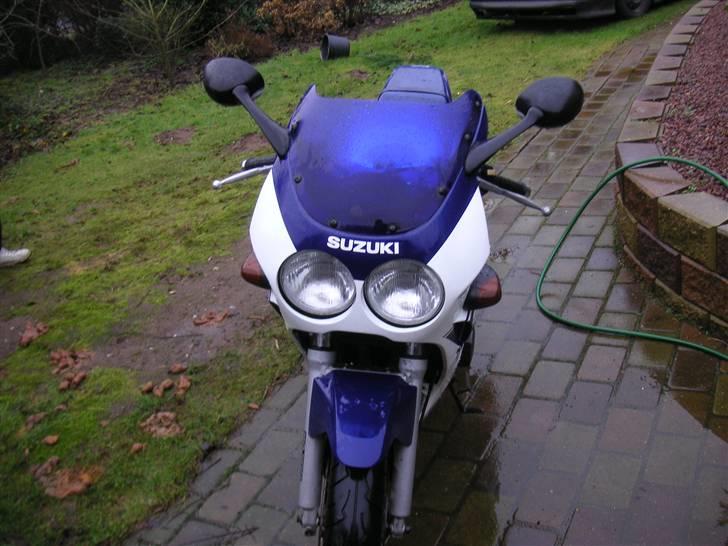 Suzuki gsx-r250 billede 2