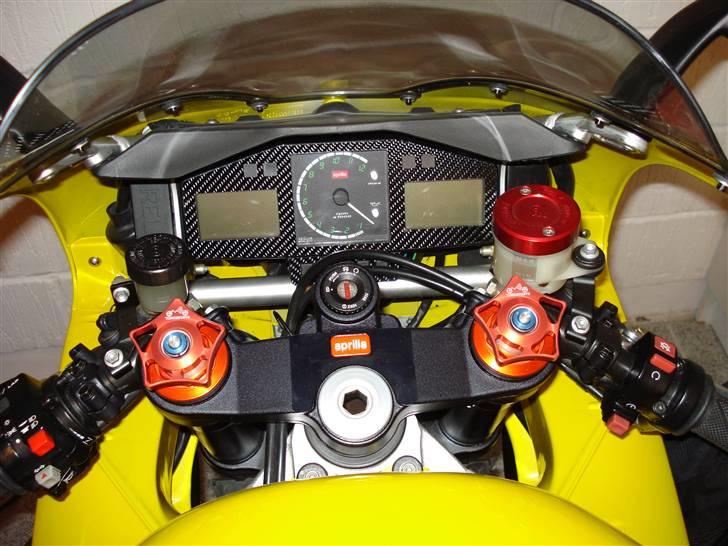 Aprilia RSV MILLE SOLGT billede 7