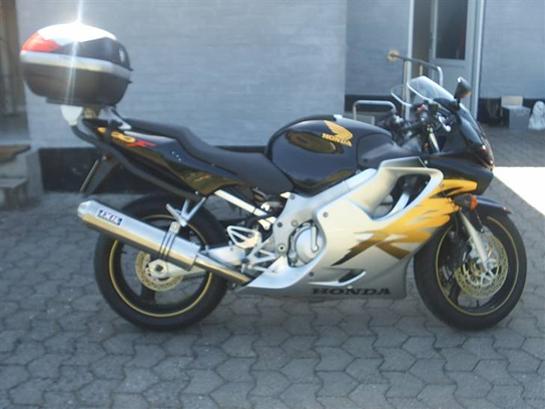 Honda CBR 600 F4 - honda CBR 600 F4 billede 1