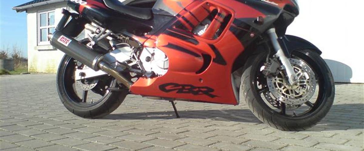 Honda cbr 600 F - 1999 - så er min guldklump sat til s...