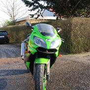 Kawasaki zx9r