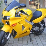 Honda vfr 800