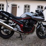 Suzuki GSF 650 S Bandit K6