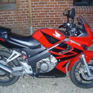 Honda CBR 125 R ** SOLGT **