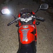 Honda CBR 125 R ** SOLGT **