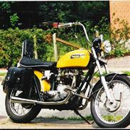 Triumph t 120 r