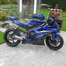 Yamaha R6