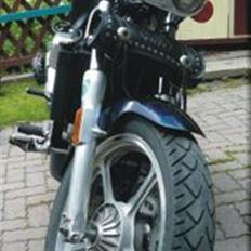 Honda Super magna under ombyg